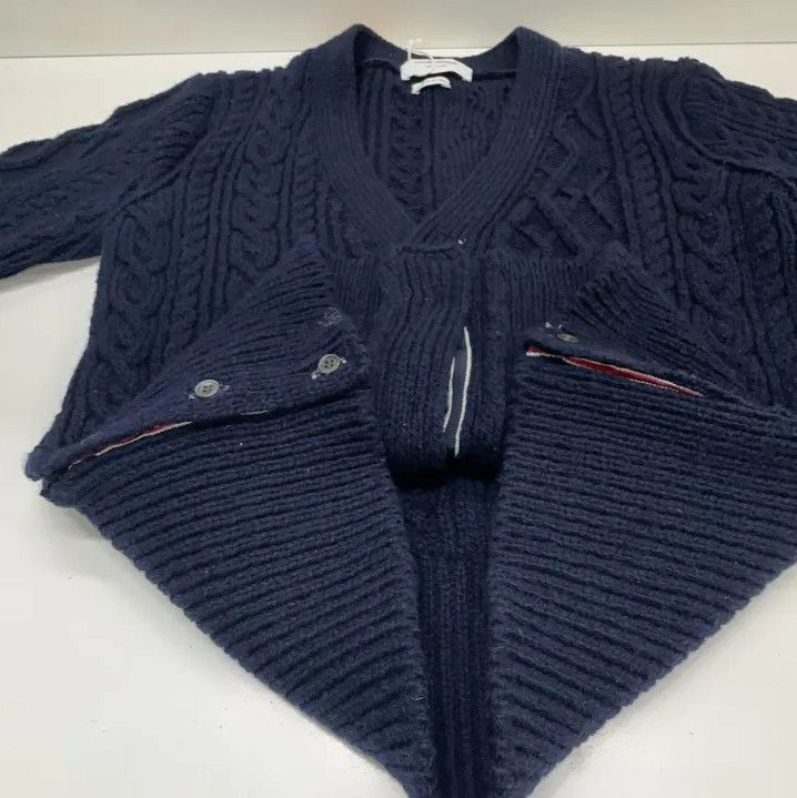 Thom Browne Thom Browne Navy V-Neck Cable Knit Sweater Size US S / EU 44-46 / 1 - 8 Thumbnail
