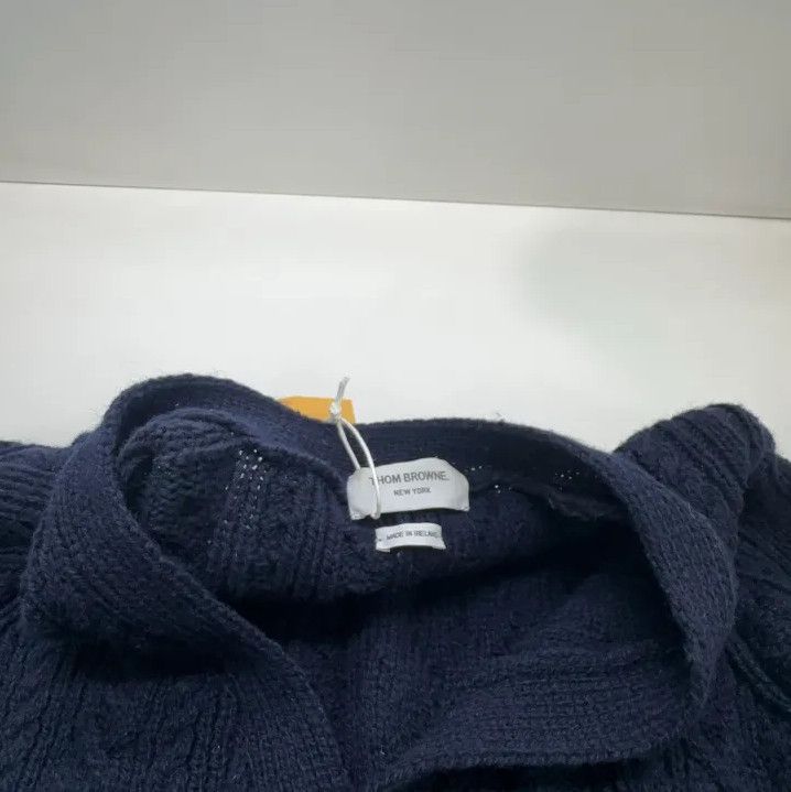 Thom Browne Thom Browne Navy V-Neck Cable Knit Sweater Size US S / EU 44-46 / 1 - 7 Thumbnail