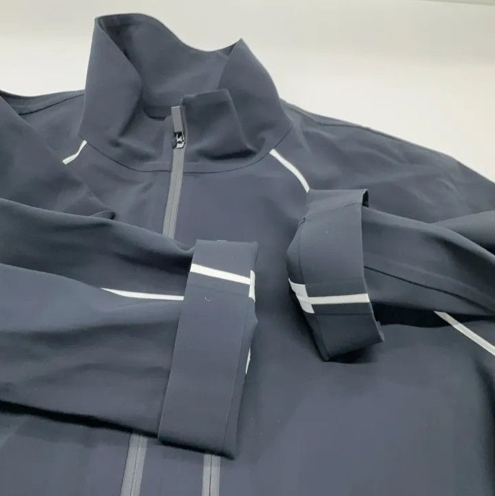 Thom Browne Thom Browne Striped Sports Jacket in Navy Blue Size US S / EU 44-46 / 1 - 7 Thumbnail