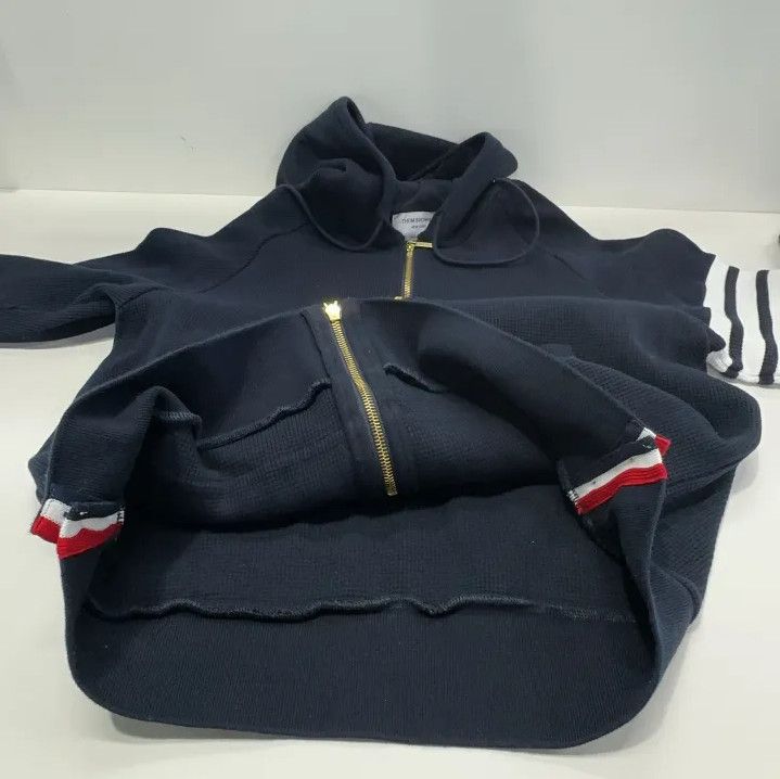 Thom Browne Thom Browne Classic Navy Blue Hoodie with Stripes Size US L / EU 52-54 / 3 - 12 Thumbnail