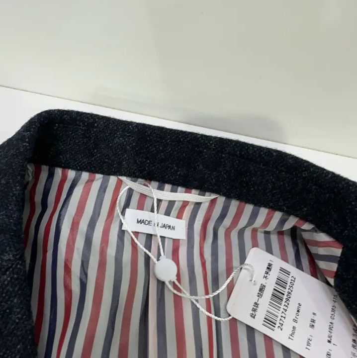 Thom Browne Thom Browne Casual Tweed Blazer for Men Size US S / EU 44-46 / 1 - 6 Thumbnail