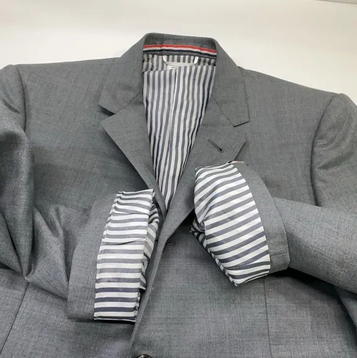 Thom Browne Thom Browne Gray Classic Wool Suit Size US S / EU 44-46 / 1 - 16 Thumbnail