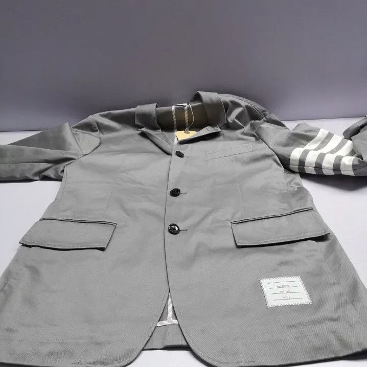 Thom Browne Thom Browne Gray Classic Double-Slit Suit Jacket Size US S / EU 44-46 / 1 - 11 Thumbnail