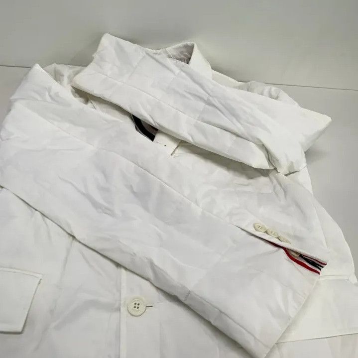 Thom Browne Thom Browne White Down Padded Blazer for Men Size US M / EU 48-50 / 2 - 9 Thumbnail