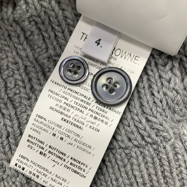 Thom Browne Thom Browne Gray Kids' V-Neck Sweater Size US S / EU 44-46 / 1 - 3 Thumbnail