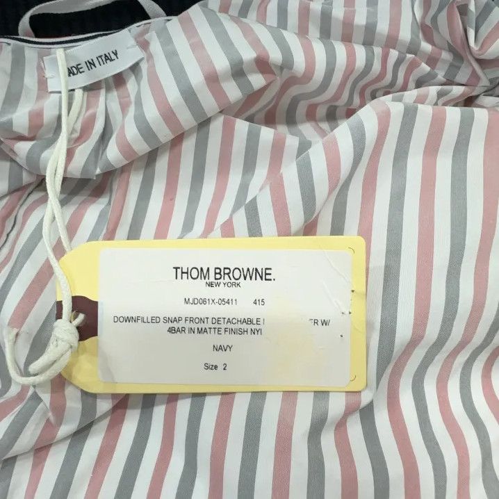 Thom Browne Thom Browne Hooded Puffer Jacket for Men Size US S / EU 44-46 / 1 - 7 Thumbnail