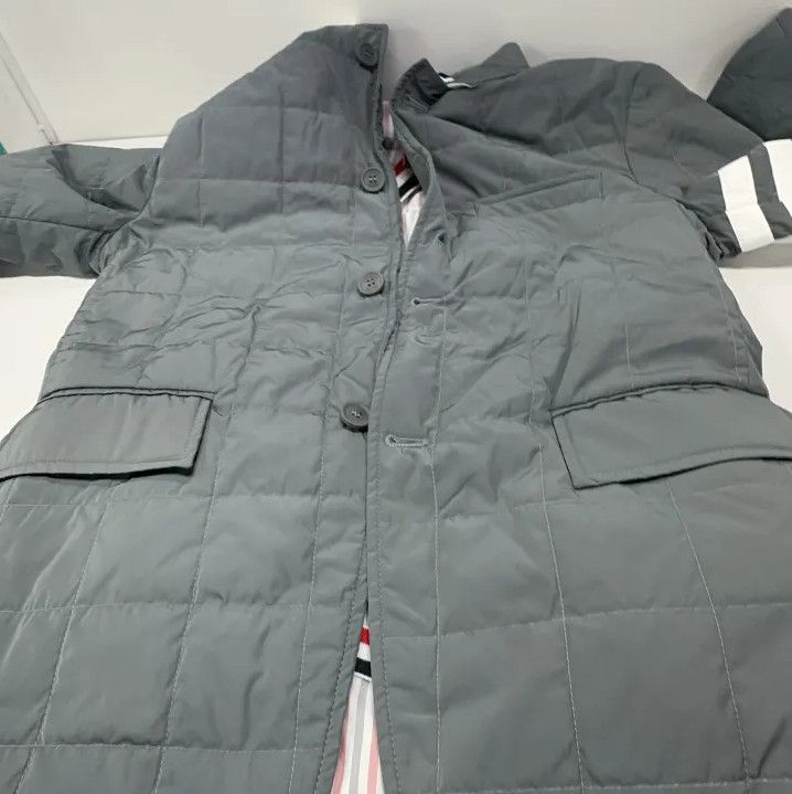 Thom Browne Thom Browne Gray Striped Puffer Jacket for Men Size US M / EU 48-50 / 2 - 10 Thumbnail