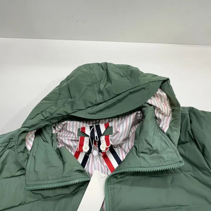 Thom Browne Thom Browne Green Hooded Down Jacket for Men Size US S / EU 44-46 / 1 - 8 Thumbnail
