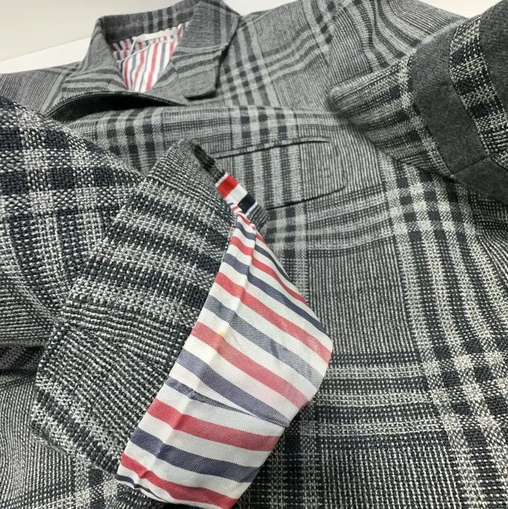 Thom Browne Thom Browne Gray Plaid Long Coat for Men Size US S / EU 44-46 / 1 - 8 Thumbnail