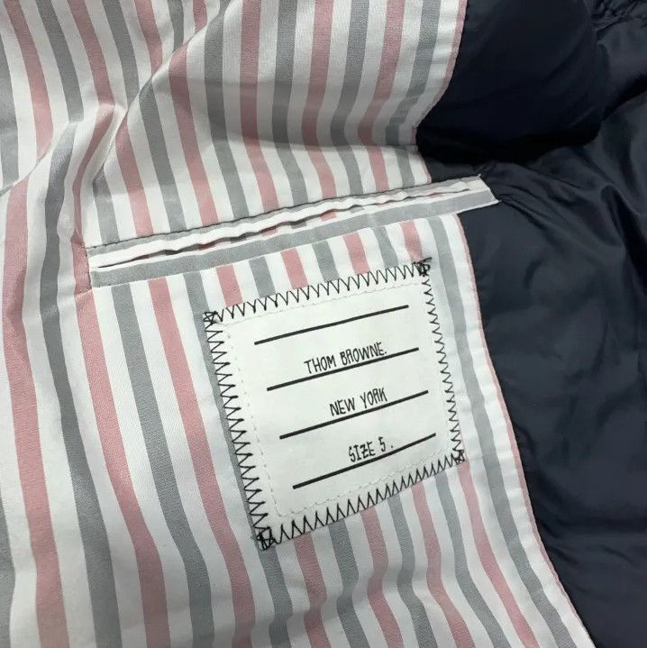 Thom Browne Thom Browne Hooded Down Jacket for Men Size US XL / EU 56 / 4 - 6 Thumbnail