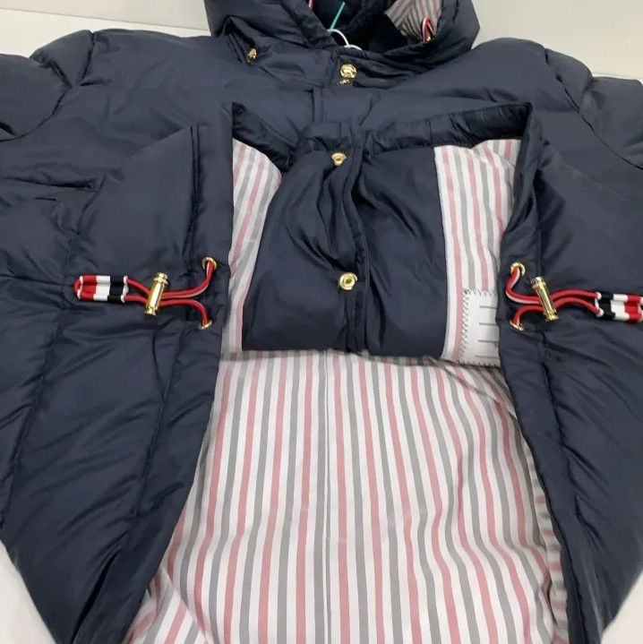 Thom Browne Thom Browne Striped Hooded Down Jacket for Men Size US S / EU 44-46 / 1 - 8 Thumbnail