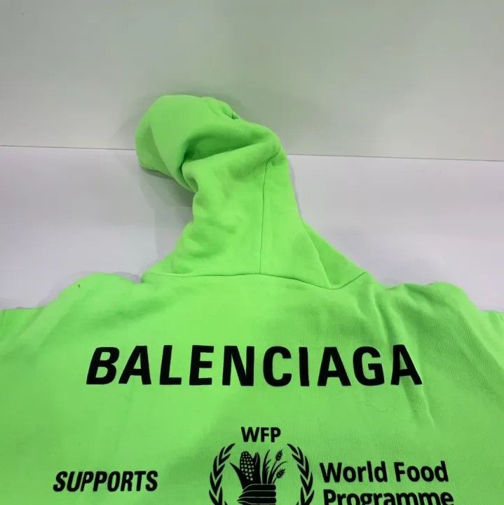 Balenciaga Balenciaga Logo Print Hooded Sweatshirt in Green Size US XS / EU 42 / 0 - 16 Thumbnail