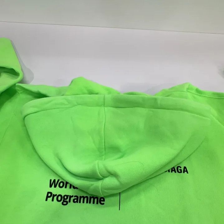 Balenciaga Balenciaga Logo Print Hooded Sweatshirt in Green Size US XS / EU 42 / 0 - 7 Thumbnail