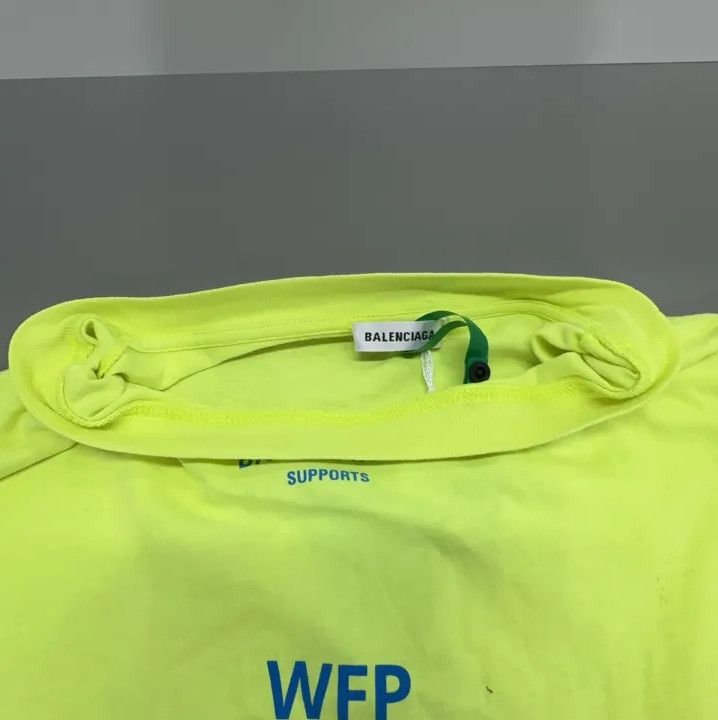 Balenciaga Balenciaga WFP Charity Neon Short Sleeve T-Shirt Size US M / EU 48-50 / 2 - 9 Thumbnail