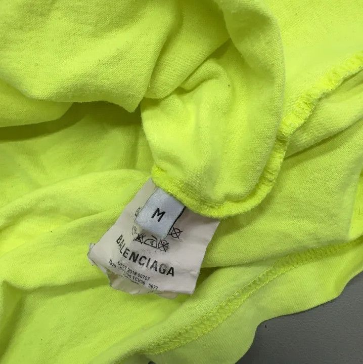 Balenciaga Balenciaga WFP Charity Neon Short Sleeve T-Shirt Size US M / EU 48-50 / 2 - 5 Thumbnail