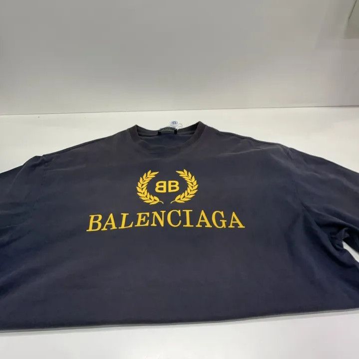 Balenciaga Balenciaga Navy Blue Logo Round Neck T-Shirt Size US S / EU 44-46 / 1 - 10 Thumbnail