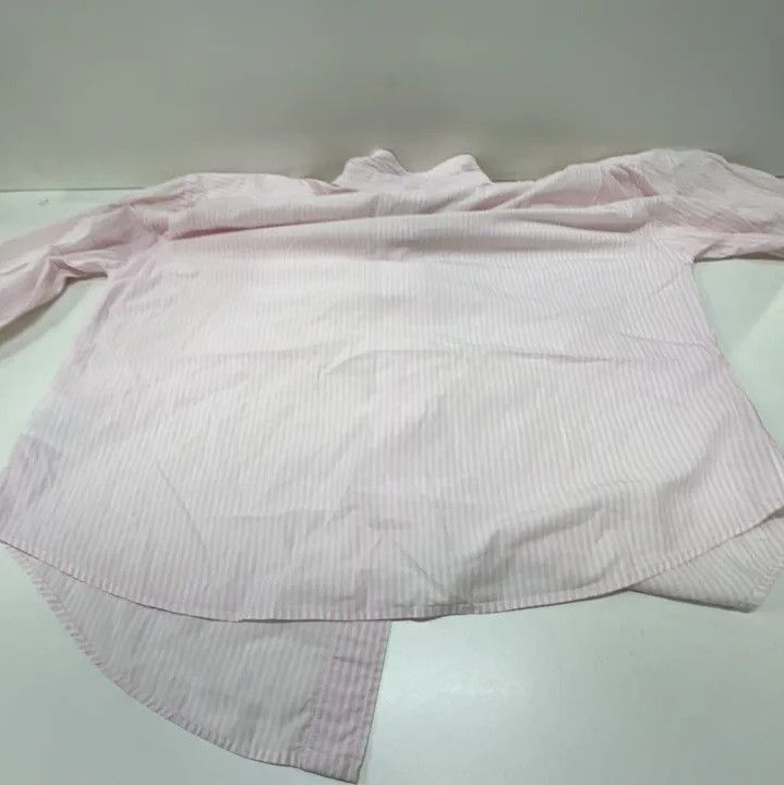 Balenciaga Balenciaga Striped Pink Button-Up Shirt Size US S / EU 44-46 / 1 - 13 Thumbnail