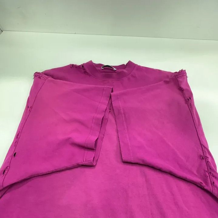 Balenciaga Balenciaga Repaired Logo Distressed T-Shirt Size US M / EU 48-50 / 2 - 9 Thumbnail