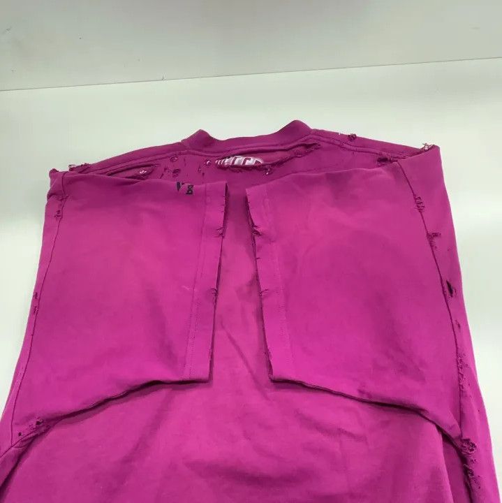 Balenciaga Balenciaga Repaired Logo Distressed T-Shirt Size US M / EU 48-50 / 2 - 15 Thumbnail