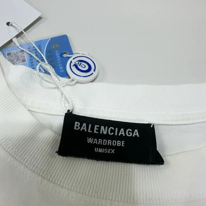 Balenciaga Balenciaga Melted Smiley Face Graphic T-Shirt Size US S / EU 44-46 / 1 - 5 Thumbnail