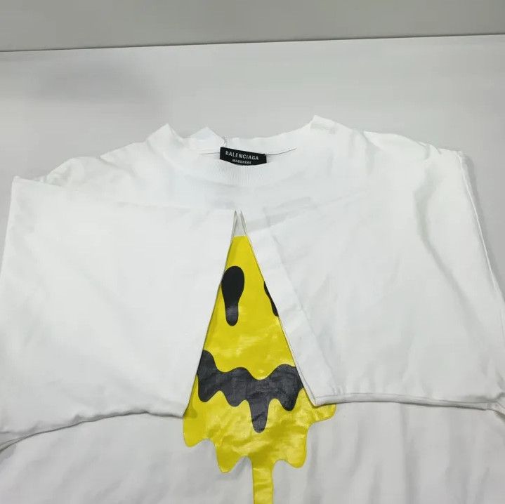 Balenciaga Balenciaga Melted Smiley Face Graphic T-Shirt Size US S / EU 44-46 / 1 - 7 Thumbnail