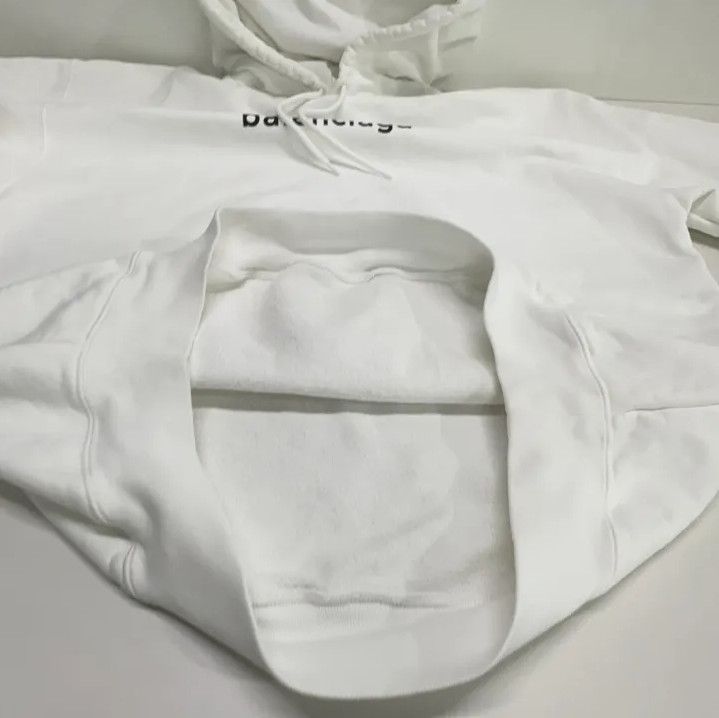 Balenciaga Balenciaga Oversized Logo Hoodie for Men Size US S / EU 44-46 / 1 - 10 Thumbnail