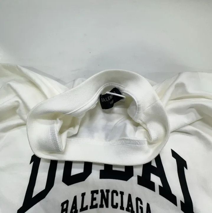 Balenciaga Balenciaga Dubai Logo Print Short Sleeve T-Shirt Size US L / EU 52-54 / 3 - 8 Thumbnail