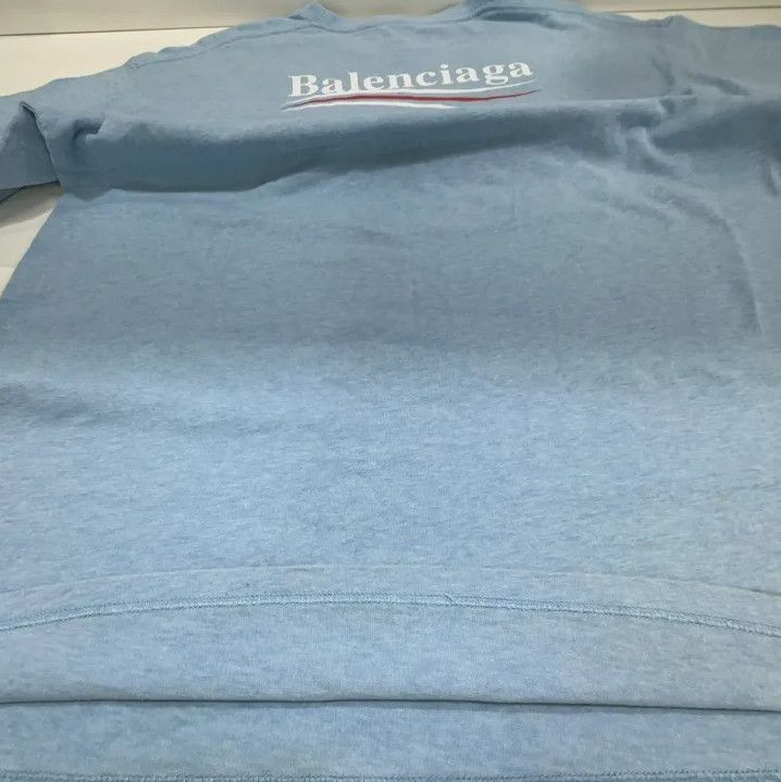 Balenciaga Balenciaga Casual Short-Sleeve T-Shirt in North Carolina Blue Size US S / EU 44-46 / 1 - 12 Thumbnail