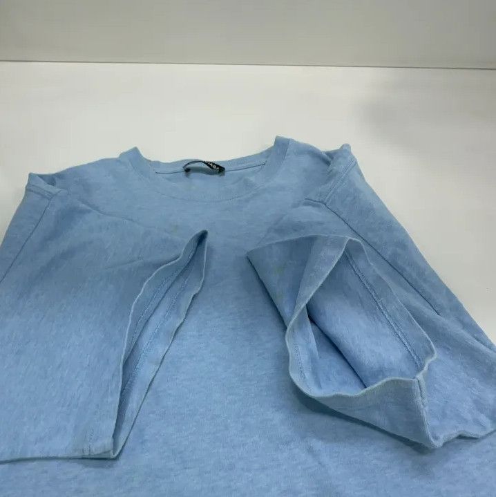 Balenciaga Balenciaga Casual Short-Sleeve T-Shirt in North Carolina Blue Size US S / EU 44-46 / 1 - 11 Thumbnail