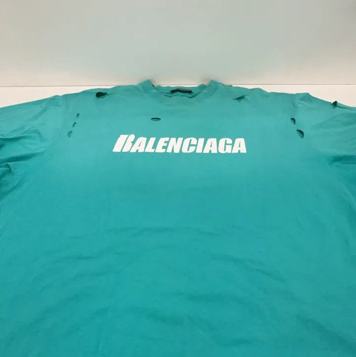 Balenciaga Balenciaga Distressed Logo Short Sleeve T-Shirt Size US XS / EU 42 / 0 - 7 Thumbnail