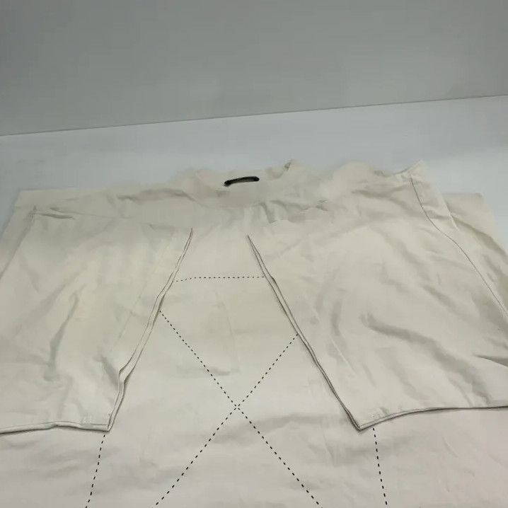 Balenciaga Balenciaga Beige Graphic Round Neck Short Sleeve T-Shirt Size US M / EU 48-50 / 2 - 12 Thumbnail