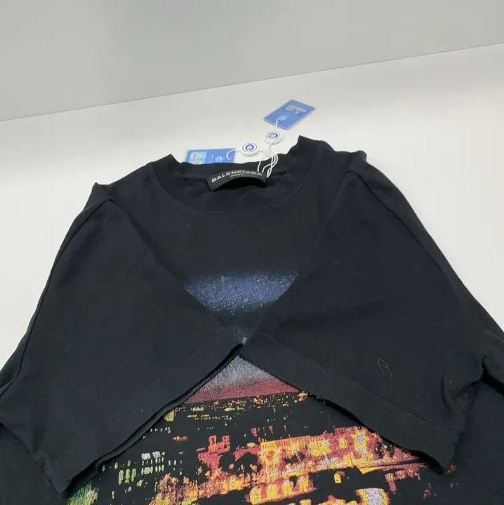 Balenciaga Balenciaga Night Paris Graphic Short Sleeve T-shirt Size US S / EU 44-46 / 1 - 12 Thumbnail