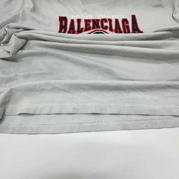 Balenciaga Balenciaga SS22 Vintage Batman Oversized T-Shirt Size US L / EU 52-54 / 3 - 8 Thumbnail