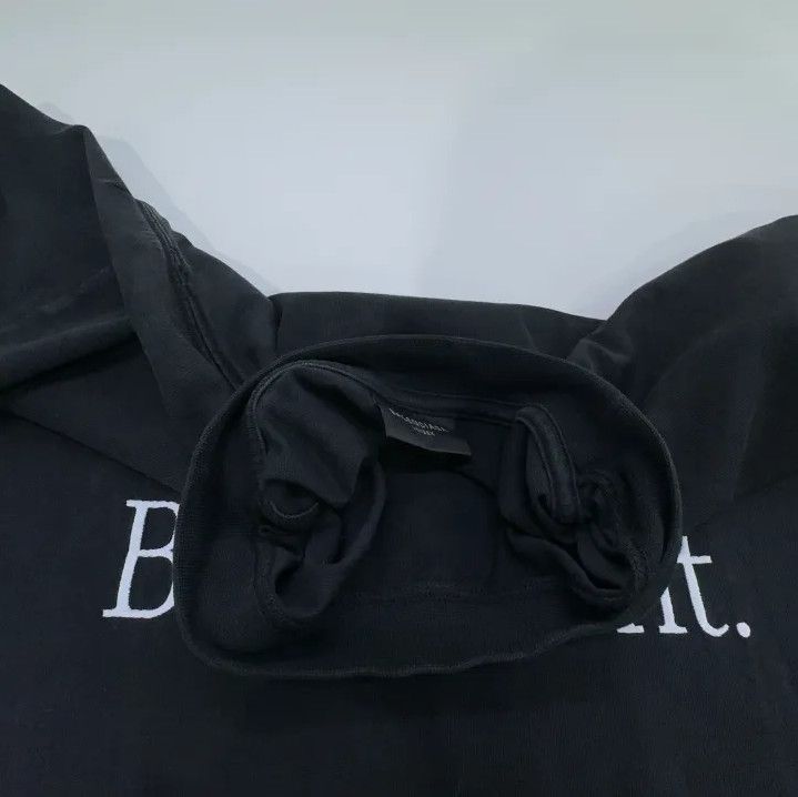 Balenciaga Balenciaga Black Be Different Graphic T-Shirt Size US S / EU 44-46 / 1 - 7 Thumbnail