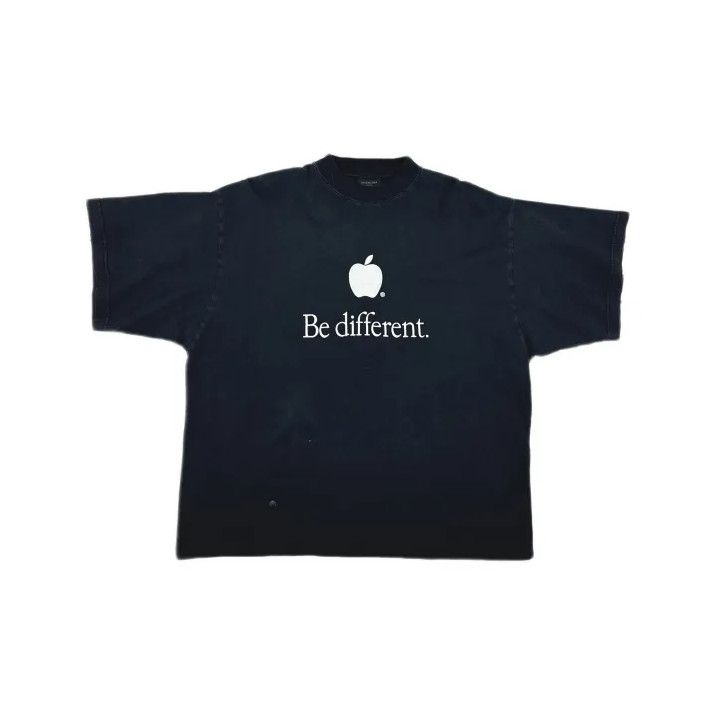 Balenciaga Balenciaga Black Be Different Graphic T-Shirt Size US S / EU 44-46 / 1 - 2 Thumbnail