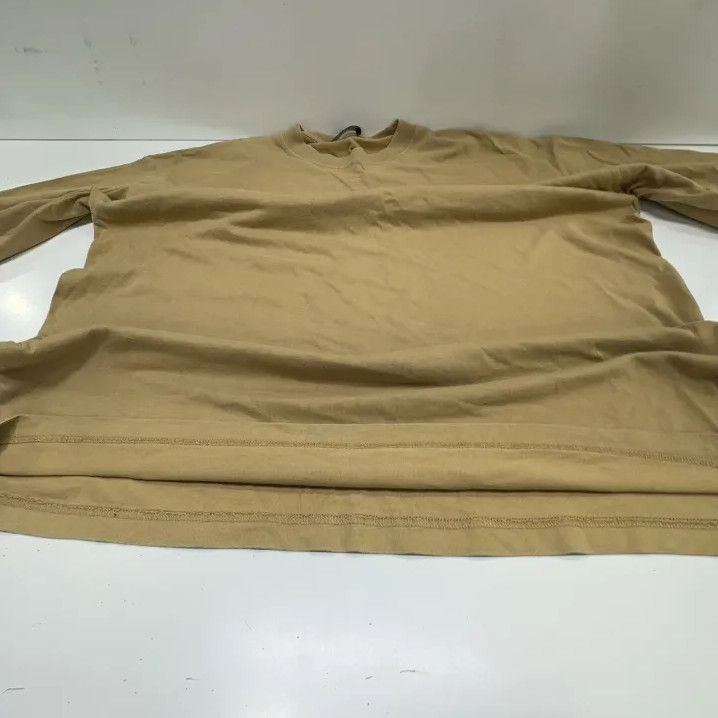 Balenciaga Balenciaga Casual Logo T-Shirt in Khaki Color Size US XS / EU 42 / 0 - 9 Thumbnail