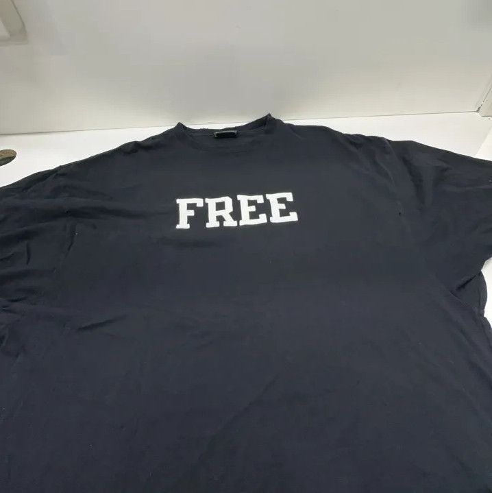 Balenciaga Balenciaga Classic Free Graphic Black T-Shirt Size US XL / EU 56 / 4 - 7 Thumbnail