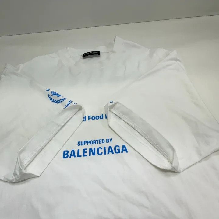 Balenciaga Balenciaga World Food Programme Logo T-Shirt Size US M / EU 48-50 / 2 - 11 Thumbnail