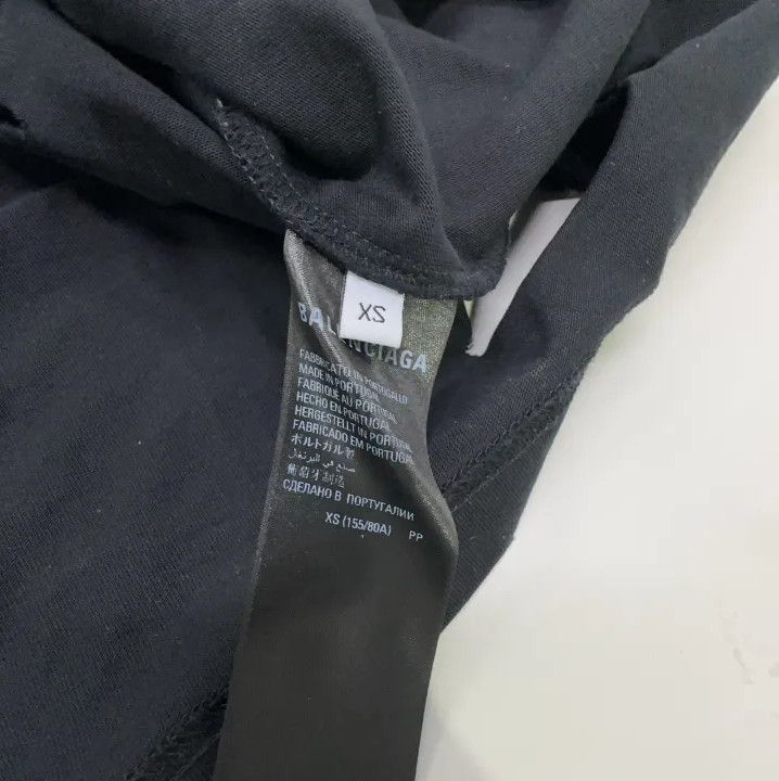 Balenciaga Balenciaga Distressed Logo Short Sleeve T-Shirt Size US XS / EU 42 / 0 - 4 Thumbnail