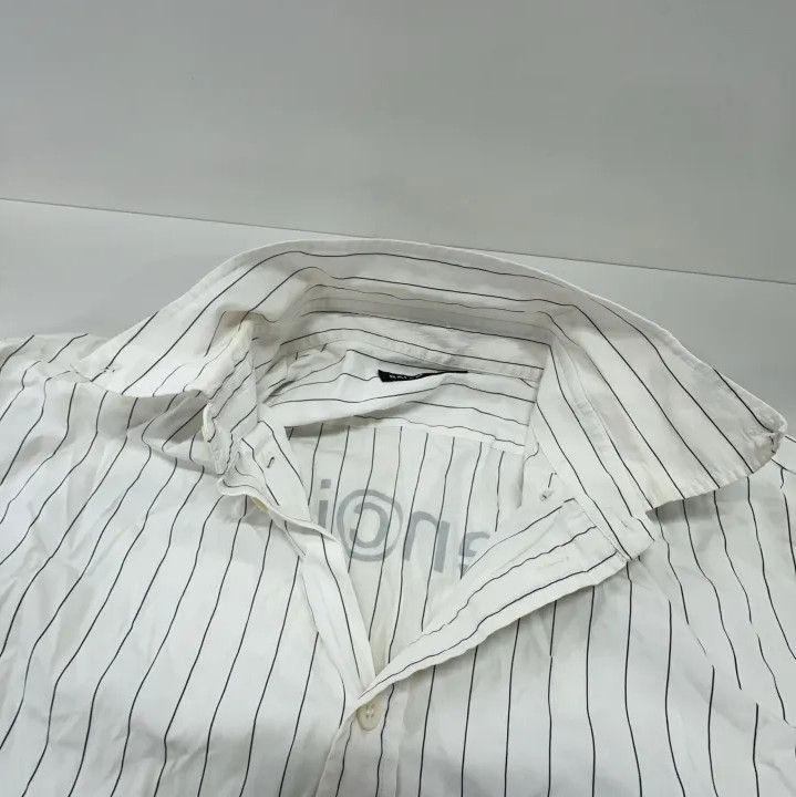 Balenciaga Balenciaga Striped Logo Short Sleeve Shirt Size US S / EU 44-46 / 1 - 7 Thumbnail