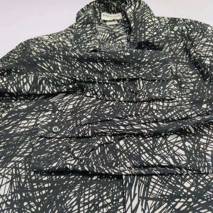 Balenciaga Balenciaga Graffiti Long Sleeve Shirt for Unisex Size US M / EU 48-50 / 2 - 8 Thumbnail