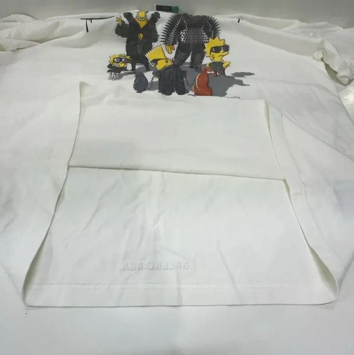 Balenciaga Balenciaga FW21 White Graphic Short Sleeve T-Shirt Size US M / EU 48-50 / 2 - 10 Thumbnail