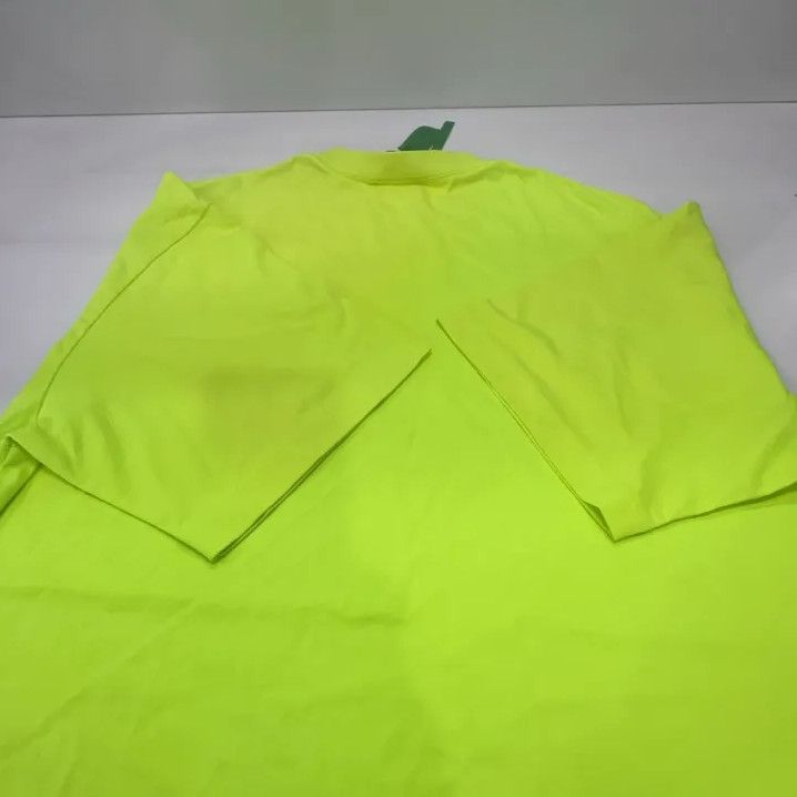 Balenciaga Balenciaga SS22 Neon Logo Print T-Shirt Size US M / EU 48-50 / 2 - 14 Thumbnail