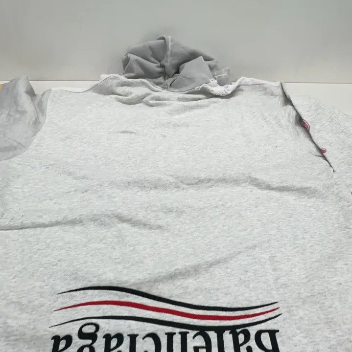 Balenciaga Balenciaga White Logo Graphic Hoodie for Men Size US M / EU 48-50 / 2 - 14 Thumbnail
