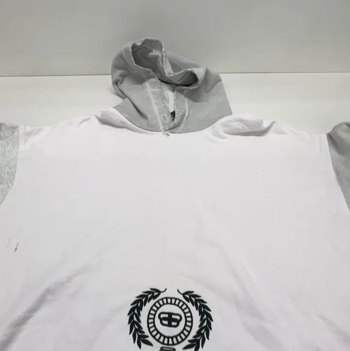 Balenciaga Balenciaga White Logo Graphic Hoodie for Men Size US M / EU 48-50 / 2 - 10 Thumbnail