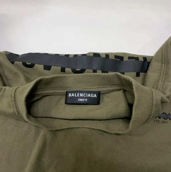 Balenciaga Balenciaga Logo Print Oversized Military Green T-shirt Size US L / EU 52-54 / 3 - 7 Thumbnail