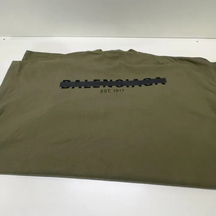 Balenciaga Balenciaga Logo Print Oversized Military Green T-shirt Size US L / EU 52-54 / 3 - 13 Thumbnail