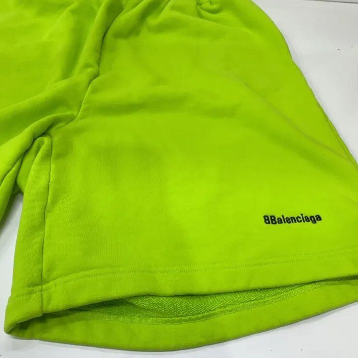 Balenciaga Balenciaga SS23 Solid Logo Pattern Loose Shorts Size US 26 / EU 42 - 8 Thumbnail