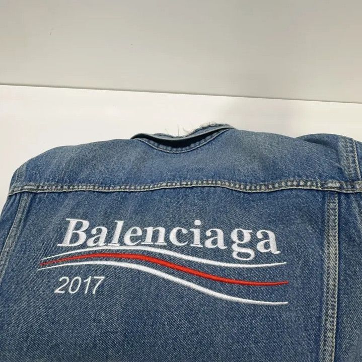 Balenciaga Balenciaga Casual Denim Jacket Size US L / EU 52-54 / 3 - 12 Thumbnail