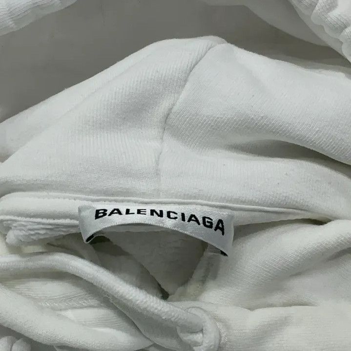 Balenciaga Balenciaga Minimalist Print Hoodie for Casual Wear Size US S / EU 44-46 / 1 - 6 Thumbnail